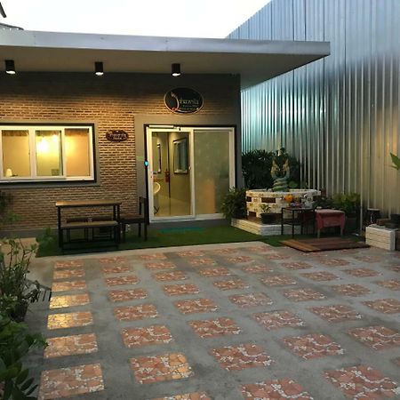 Baan Wararin Hostel Pattaya Zewnętrze zdjęcie