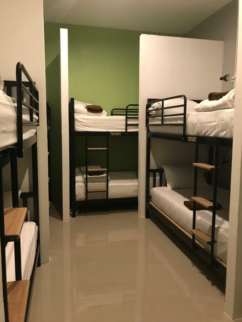 Baan Wararin Hostel Pattaya Zewnętrze zdjęcie