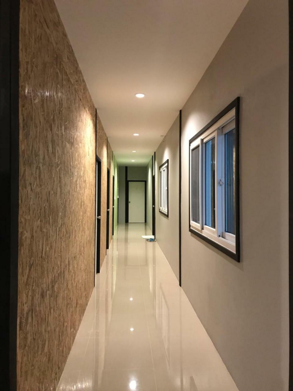Baan Wararin Hostel Pattaya Zewnętrze zdjęcie