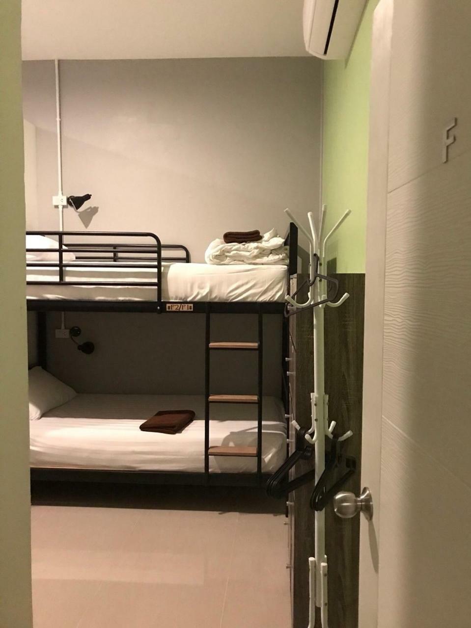 Baan Wararin Hostel Pattaya Zewnętrze zdjęcie