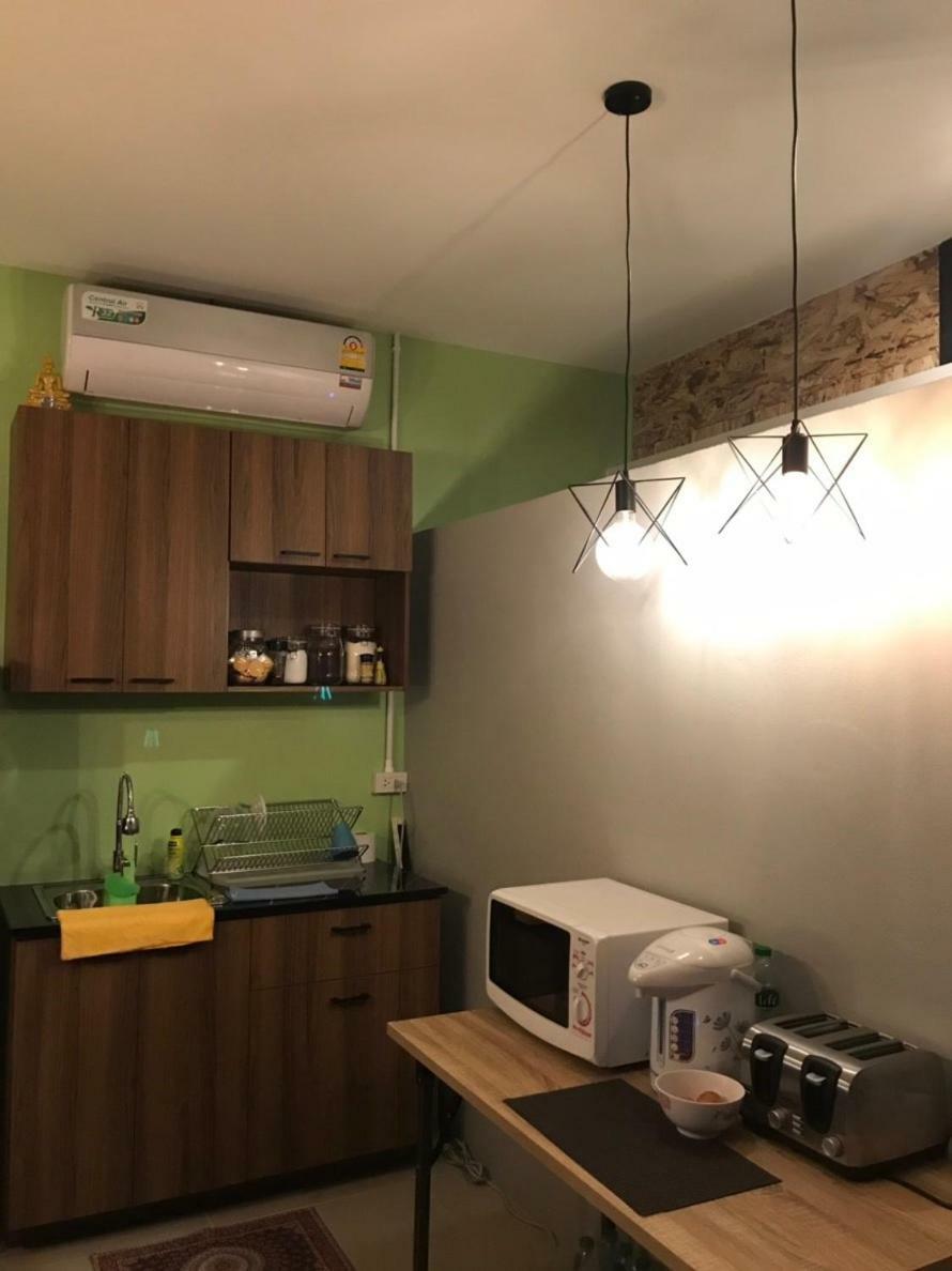 Baan Wararin Hostel Pattaya Zewnętrze zdjęcie